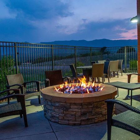 Fairfield Inn And Suites By Marriott Colorado Springs North Air Force Academy Gleneagle Exterior foto