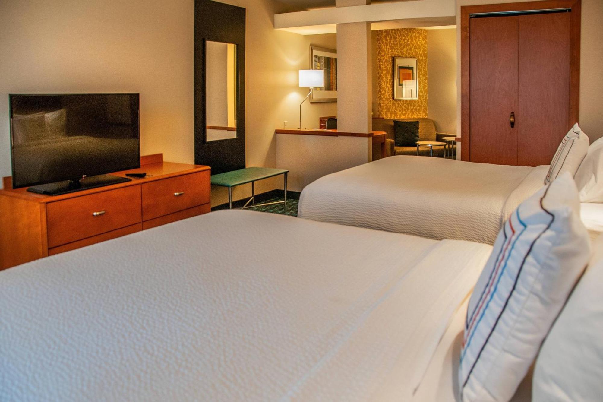 Fairfield Inn And Suites By Marriott Colorado Springs North Air Force Academy Gleneagle Exterior foto
